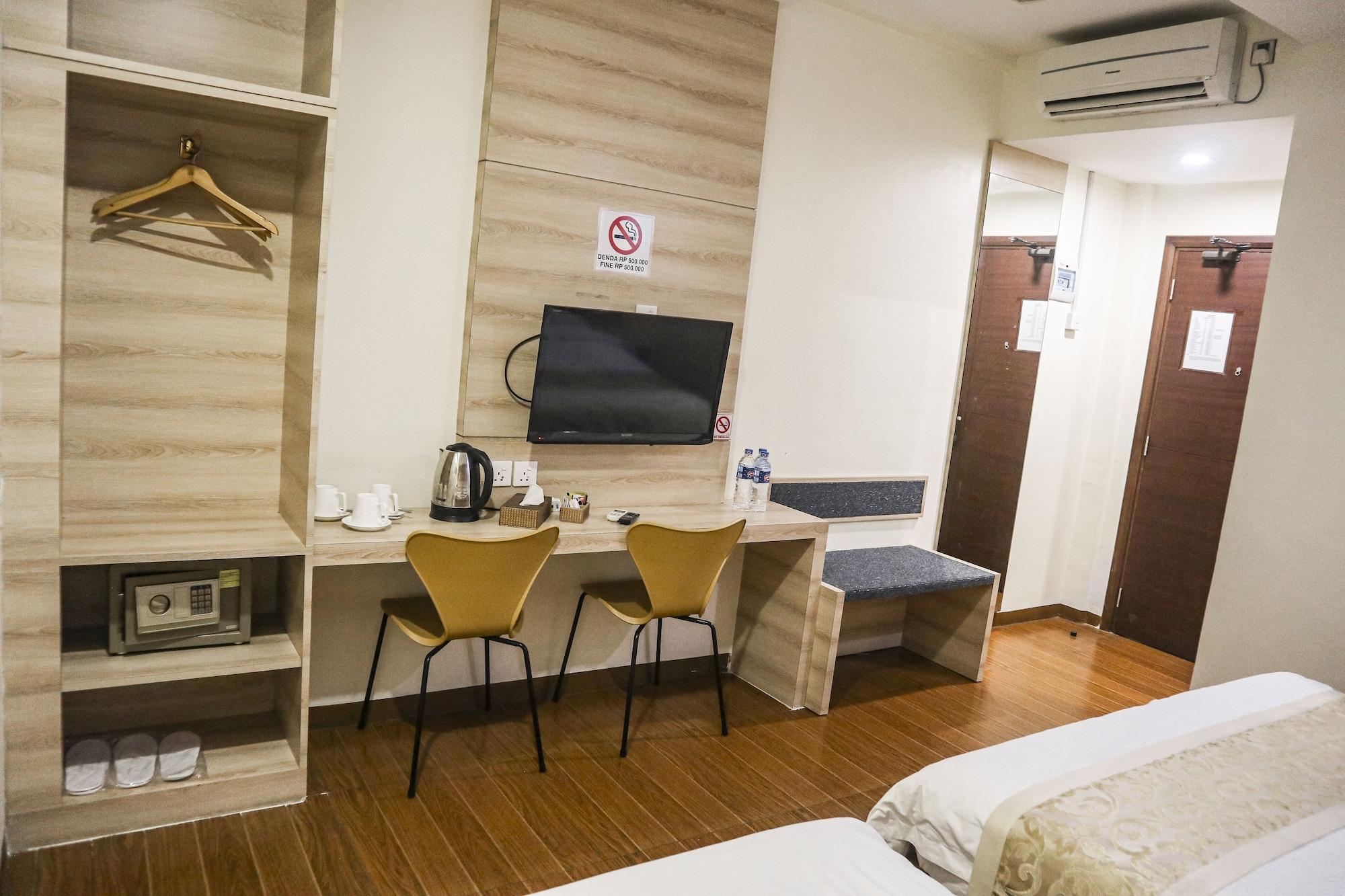 Hana Hotel Batam Exterior foto