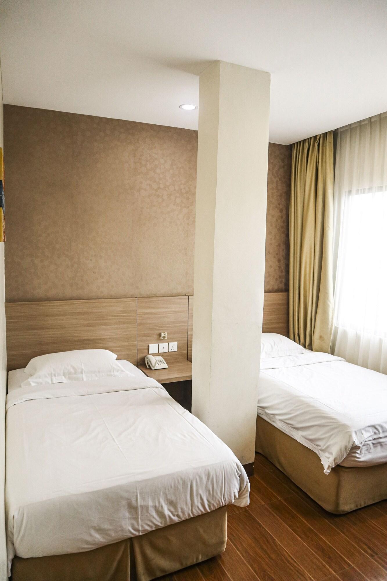Hana Hotel Batam Exterior foto