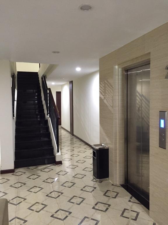 Hana Hotel Batam Exterior foto